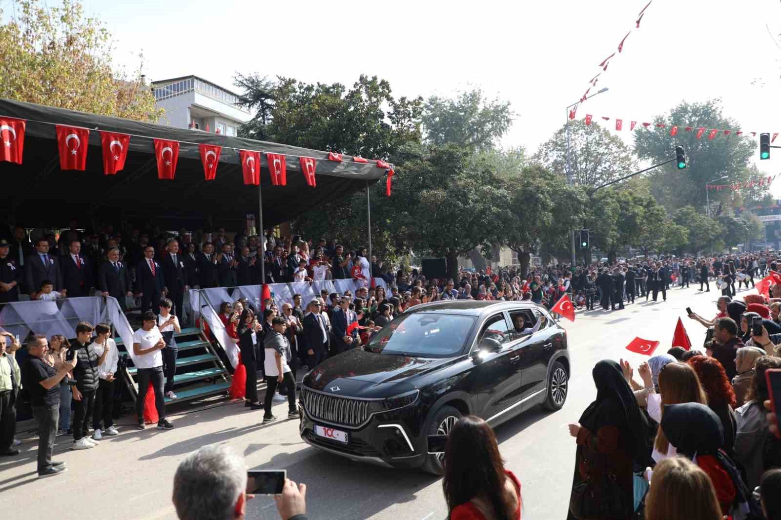 İnegöl’de Cumhuriyet Bayramı’nın 100. yıldönümü coşkuyla kutlandı