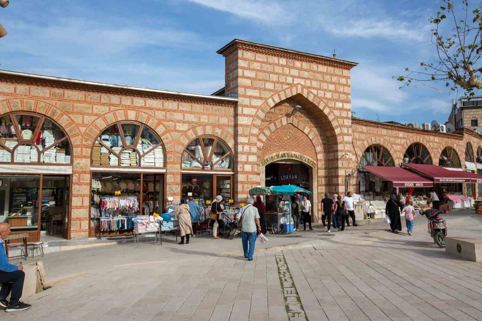 Tarihi çarşıda aslına dönüş