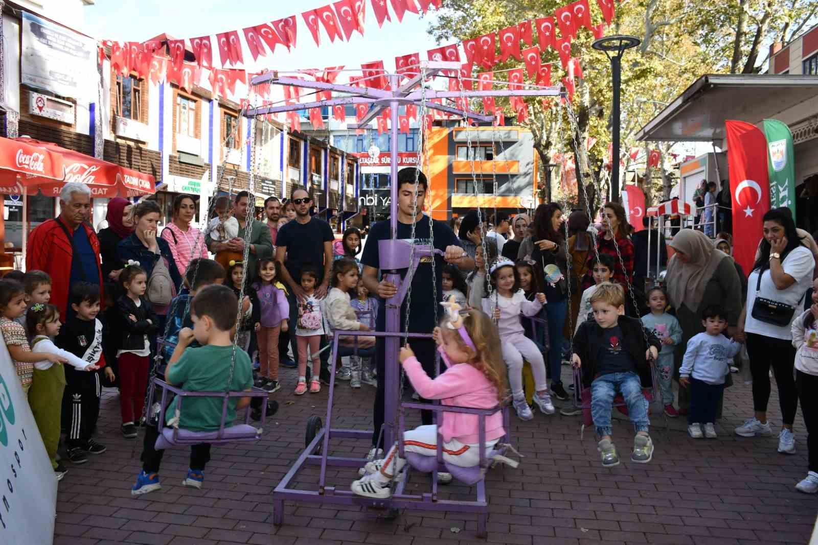 İznikli çocuklar Etnotır ile doyasıya eğlendi