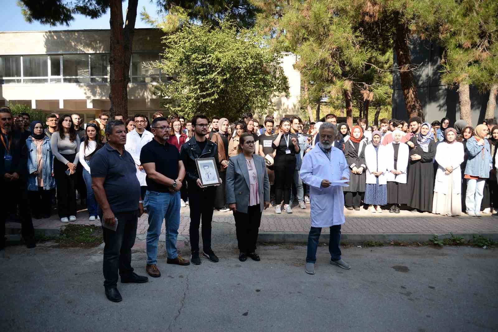 Vasiyeti üzerine Tıp Fakültesi’nde 4 yıl kadavra olarak kullanıldı...Naaşı törenle ailesine teslim edildi