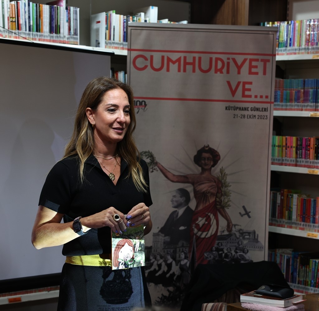 Burcu Bahar ’Atatürk ve Sihirli Gözlük’ kitabını anlattı