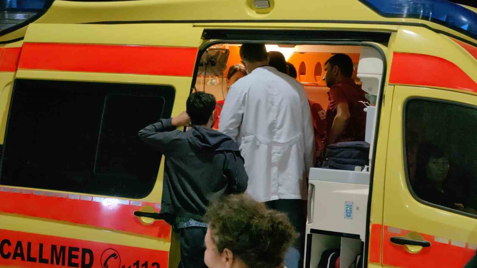 Moldovalı turist ambulansla ülkesine sevk edilirken değerleri düştü, İnegöl’de hastaneye acil giriş yaptı