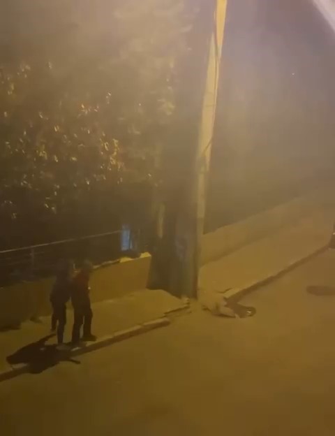 İki grup arasında çıkan tartışma mahalleliyi ayağa kaldırdı