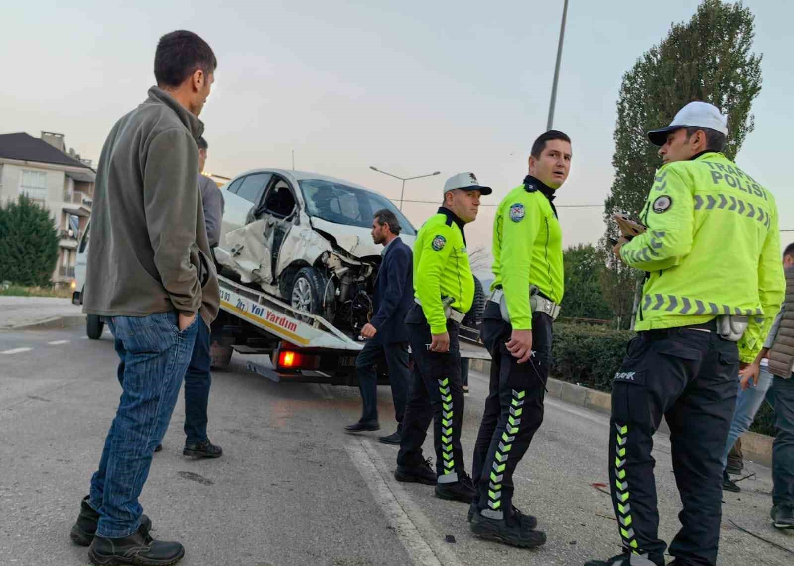 Kafa kafaya çarpıştılar: 2 yaralı