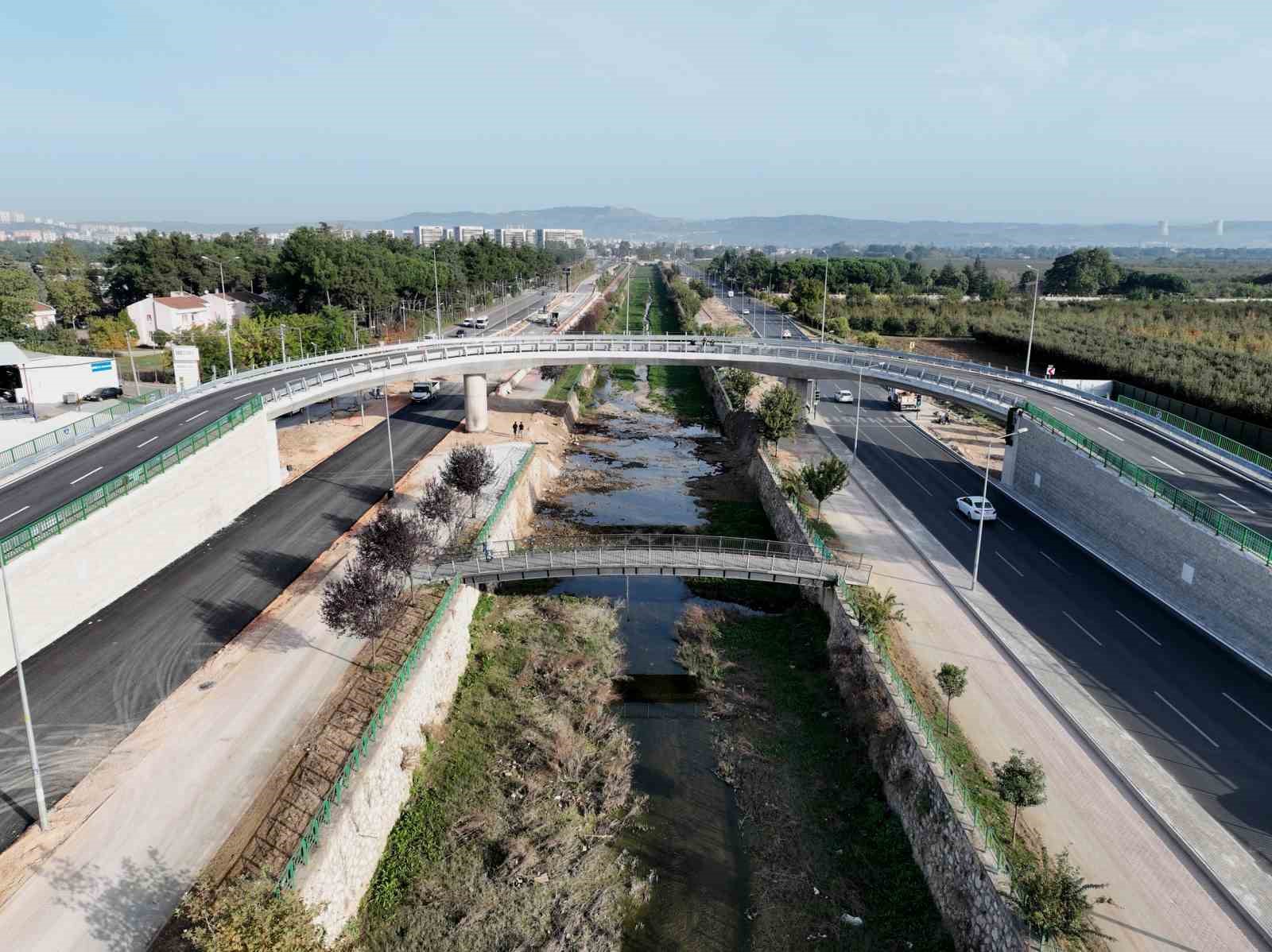 Bursa’da ulaşım yeni köprülerle nefes alıyor