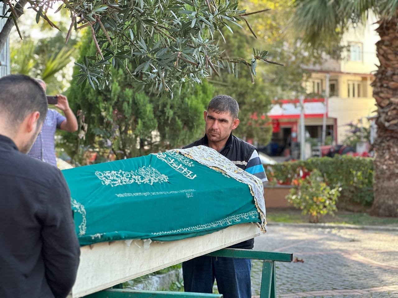 Türkiye gündemine oturan Nevrigül’ün cenazesi defnedildi