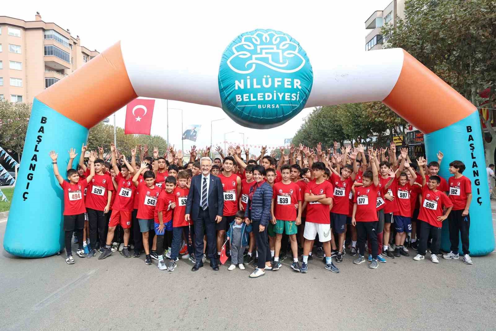 Nilüfer’de Cumhuriyet’in 100. yılı için koştular