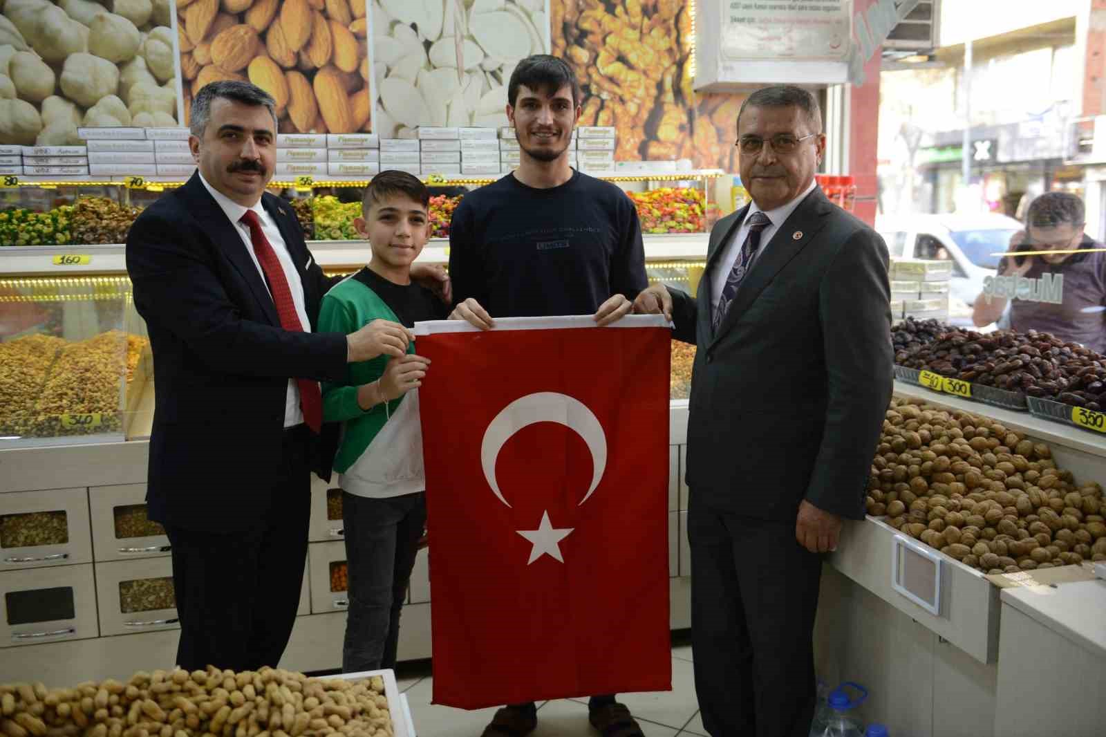 100’üncü yıl Yıldırım’da coşkuyla kutlandı