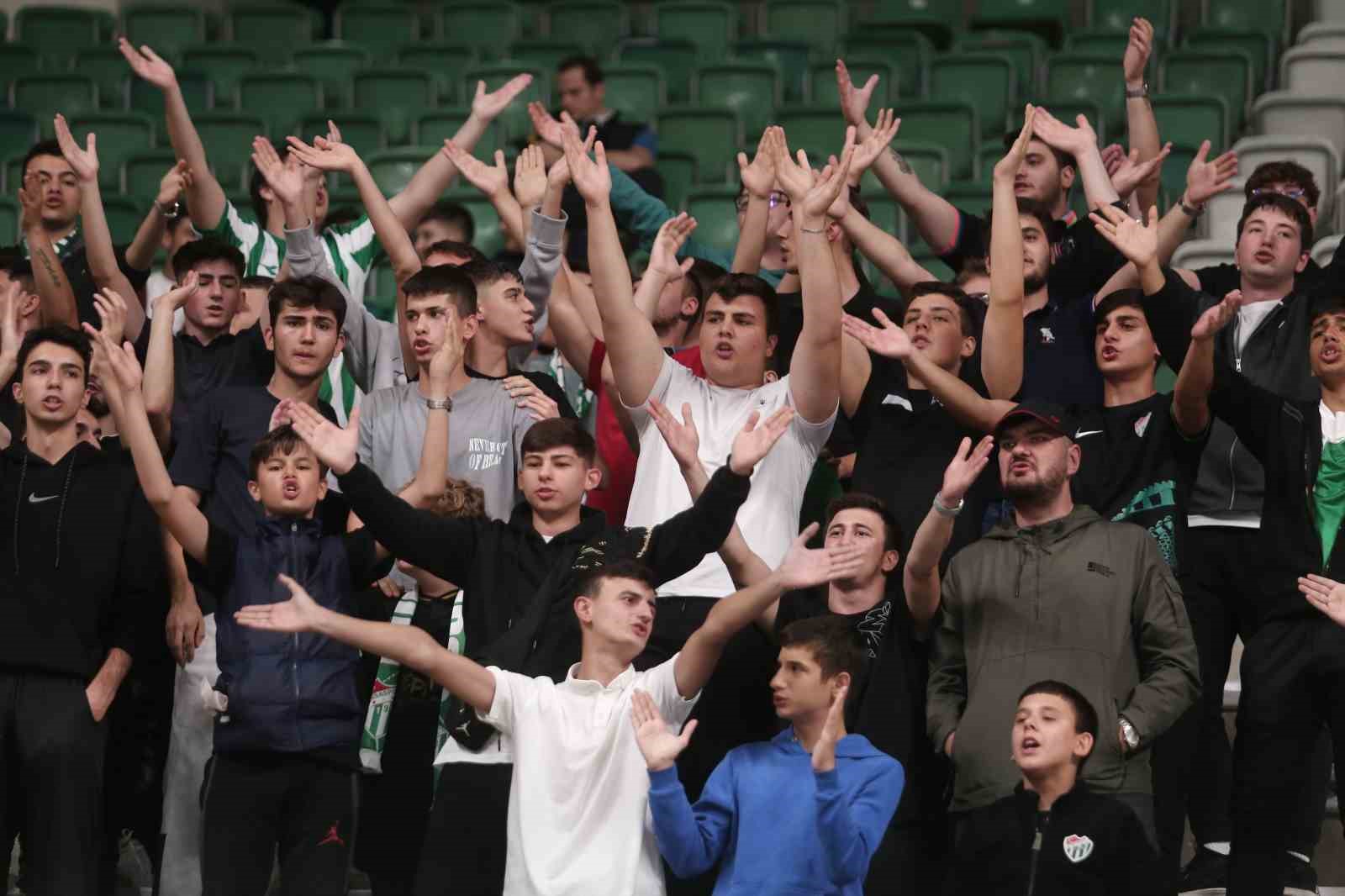 Basketbol Şampiyonlar Ligi: Bursaspor: 73 - Bonn: 91