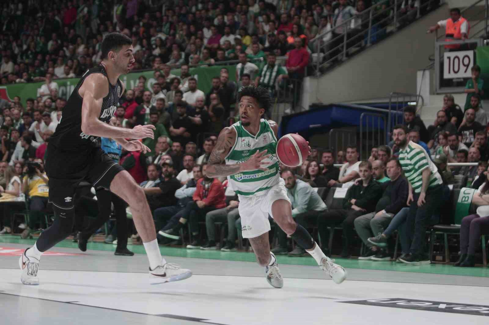 Türkiye Sigorta Basketbol Süper Ligi: Bursaspor: 82 - Beşiktaş: 76