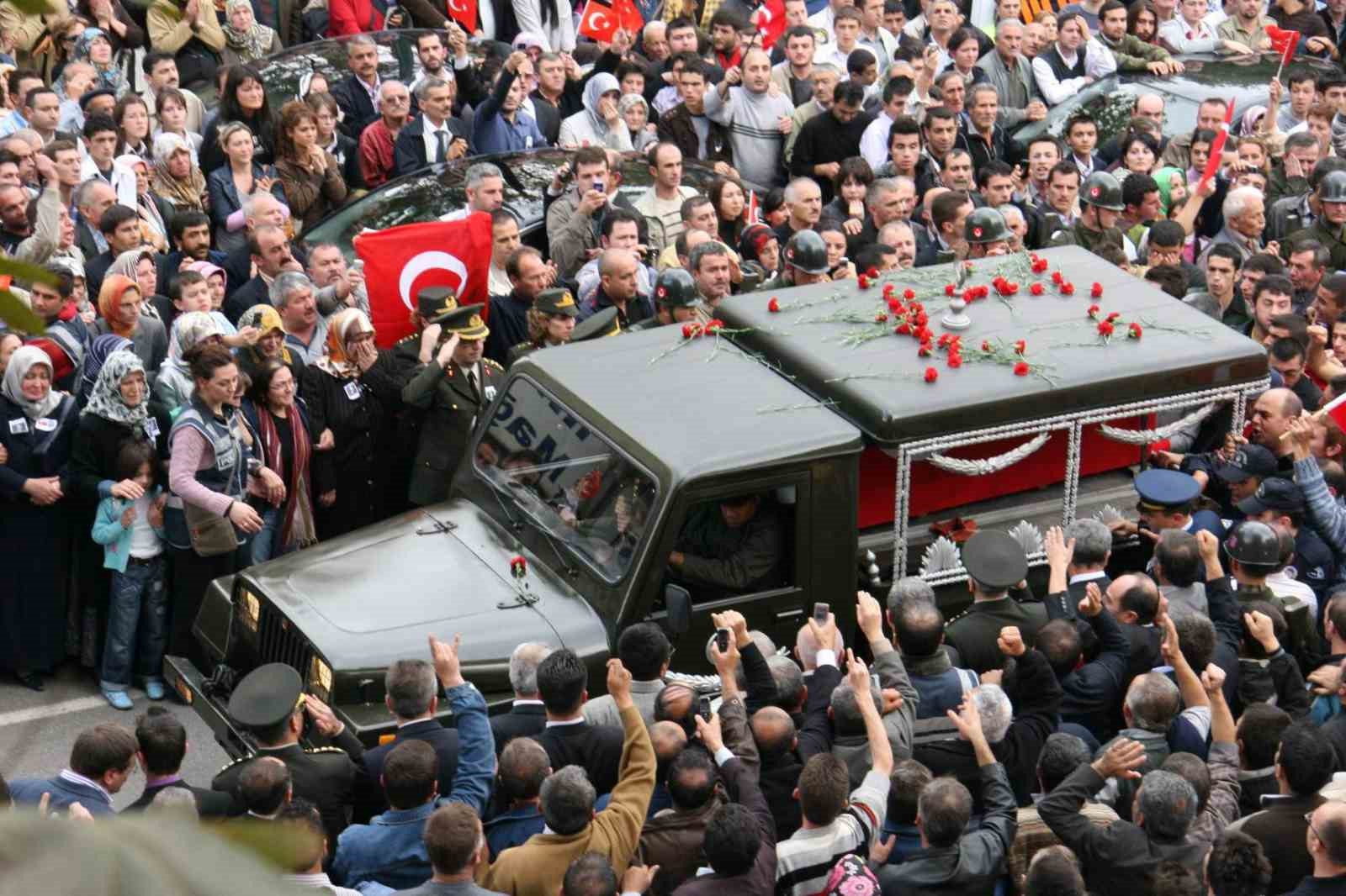 (Özel) Dağlıca saldırısında oğlu şehit olmuştu...Müjdeli haberi vermek için sabaha kadar uyumadı