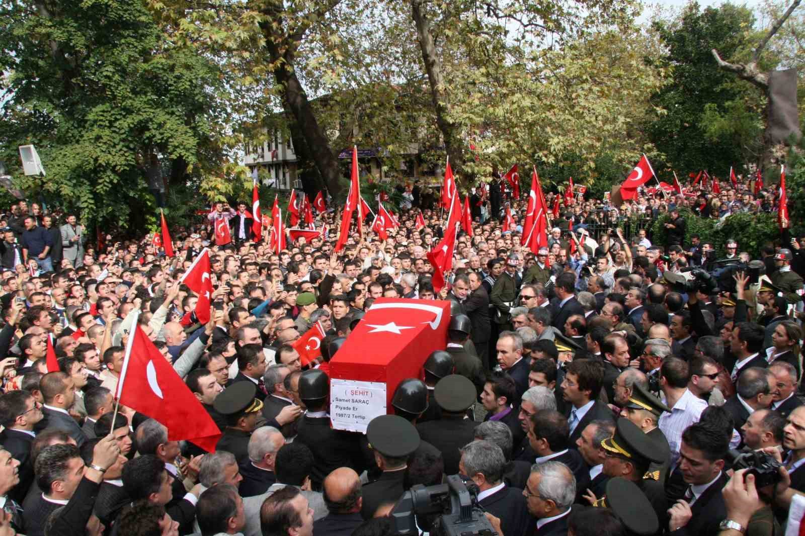 (Özel) Dağlıca saldırısında oğlu şehit olmuştu...Müjdeli haberi vermek için sabaha kadar uyumadı