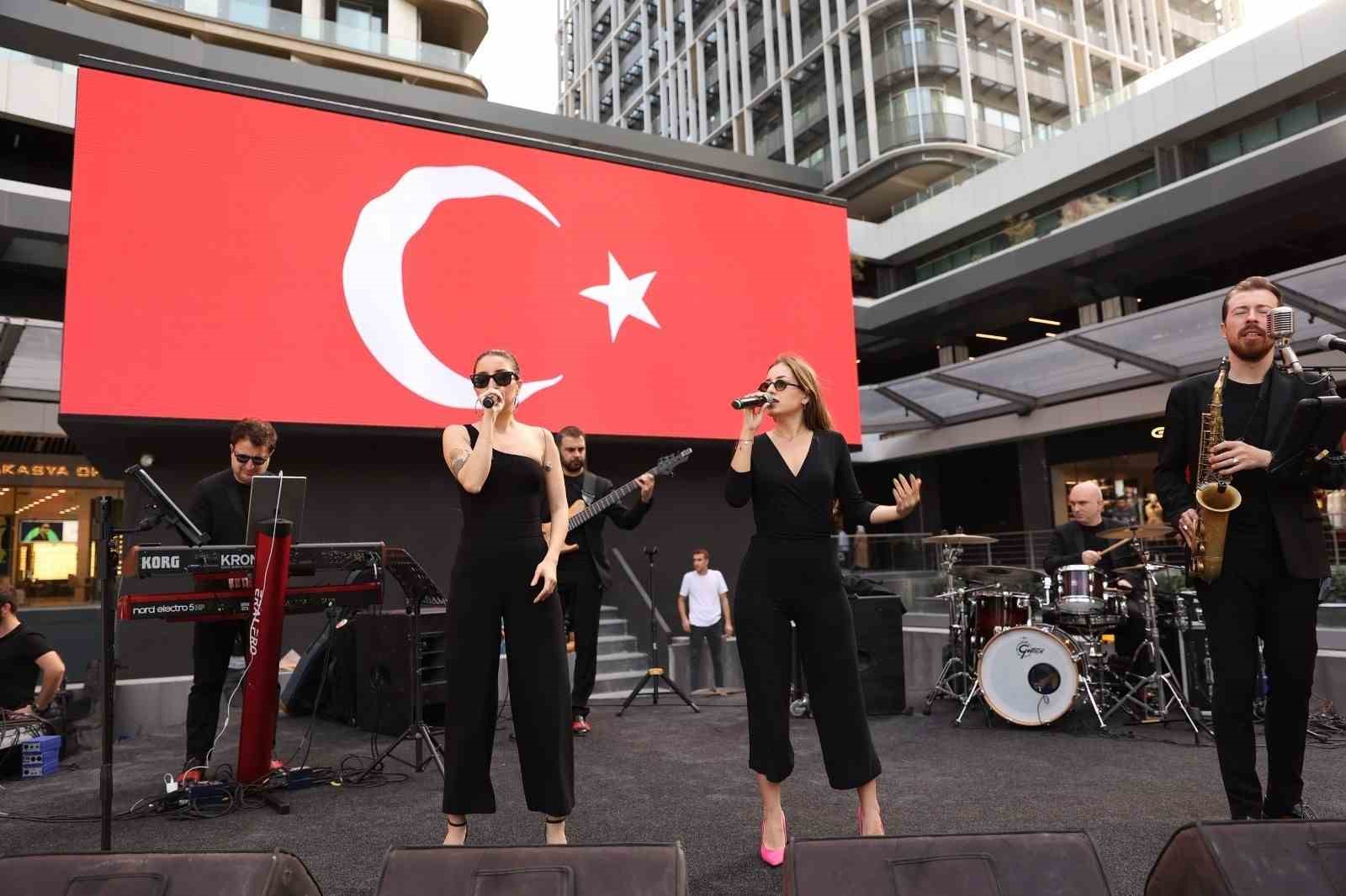 Downtown’da cumhuriyet coşkusu bambaşka