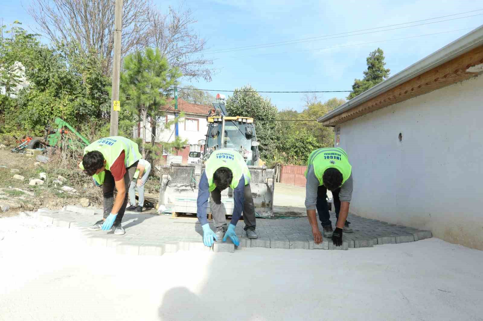 Yiğitköy’de hem alt yapı hem yol kaplamaları tamam