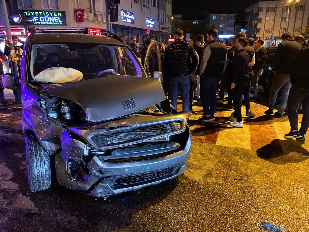 Bursa’da zincirleme kaza: 3 yaralı