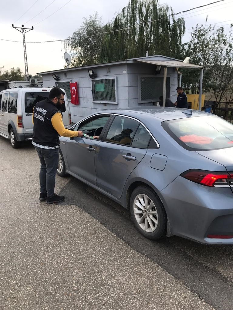 Bursa’da narkotik polisi 4 bin 144 vatandaşı bilgilendirdi