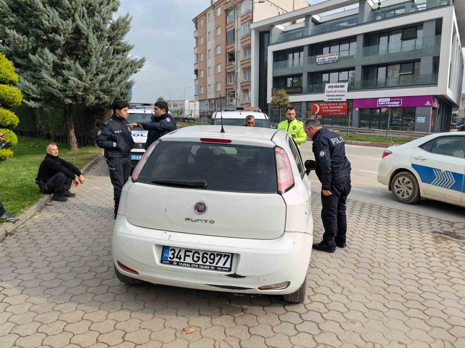 Dur ihtarına uymayan şüpheliler kovalamaca sonucu yakalandı