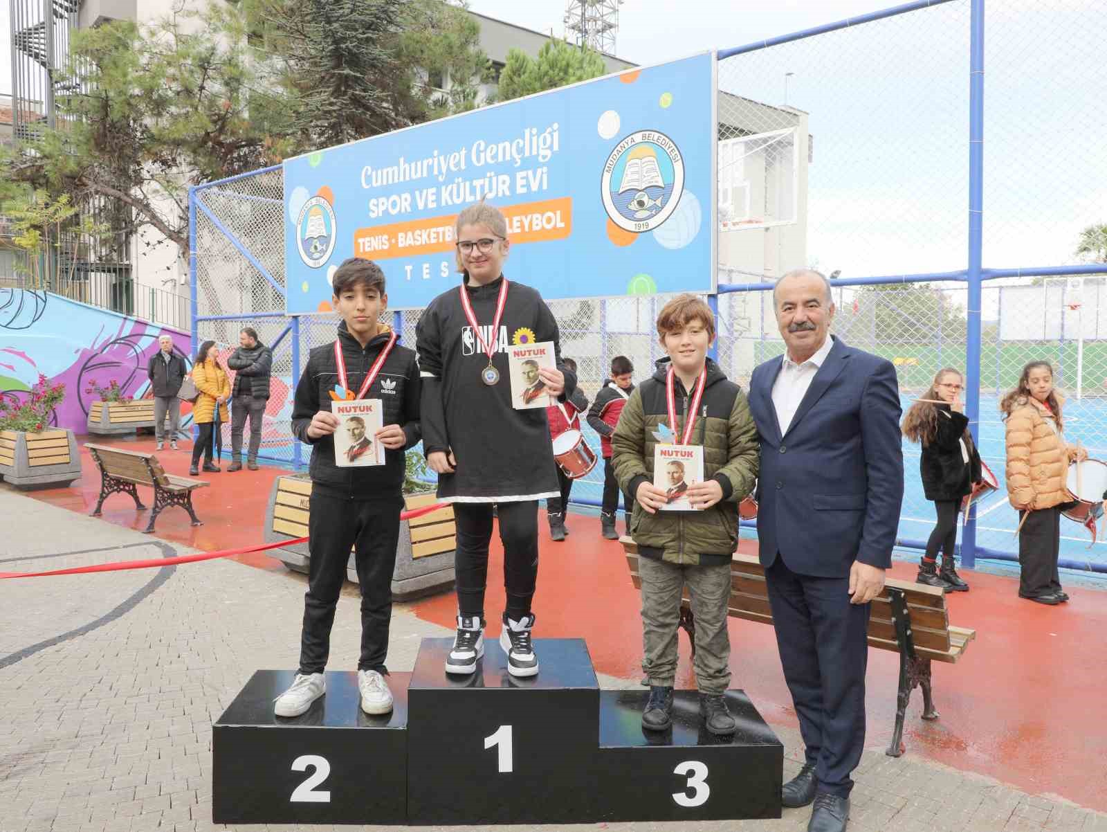 Mudanya Cumhuriyet Gençliği Spor ve Kültür Evi açıldı