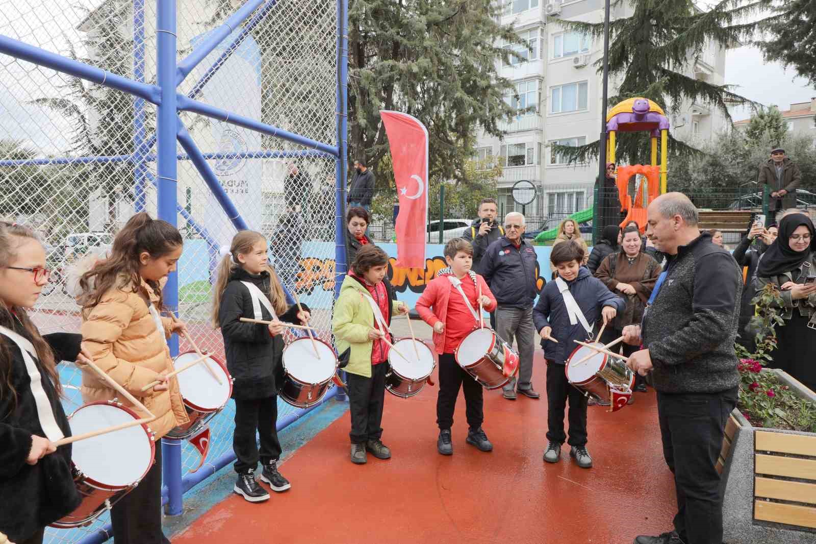 Mudanya Cumhuriyet Gençliği Spor ve Kültür Evi açıldı