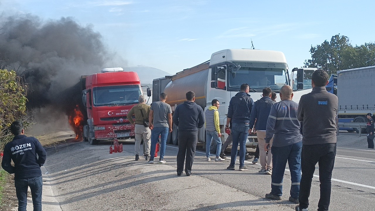 (Özel) Ne söndürme tüpleri yetti, ne de su tankeri