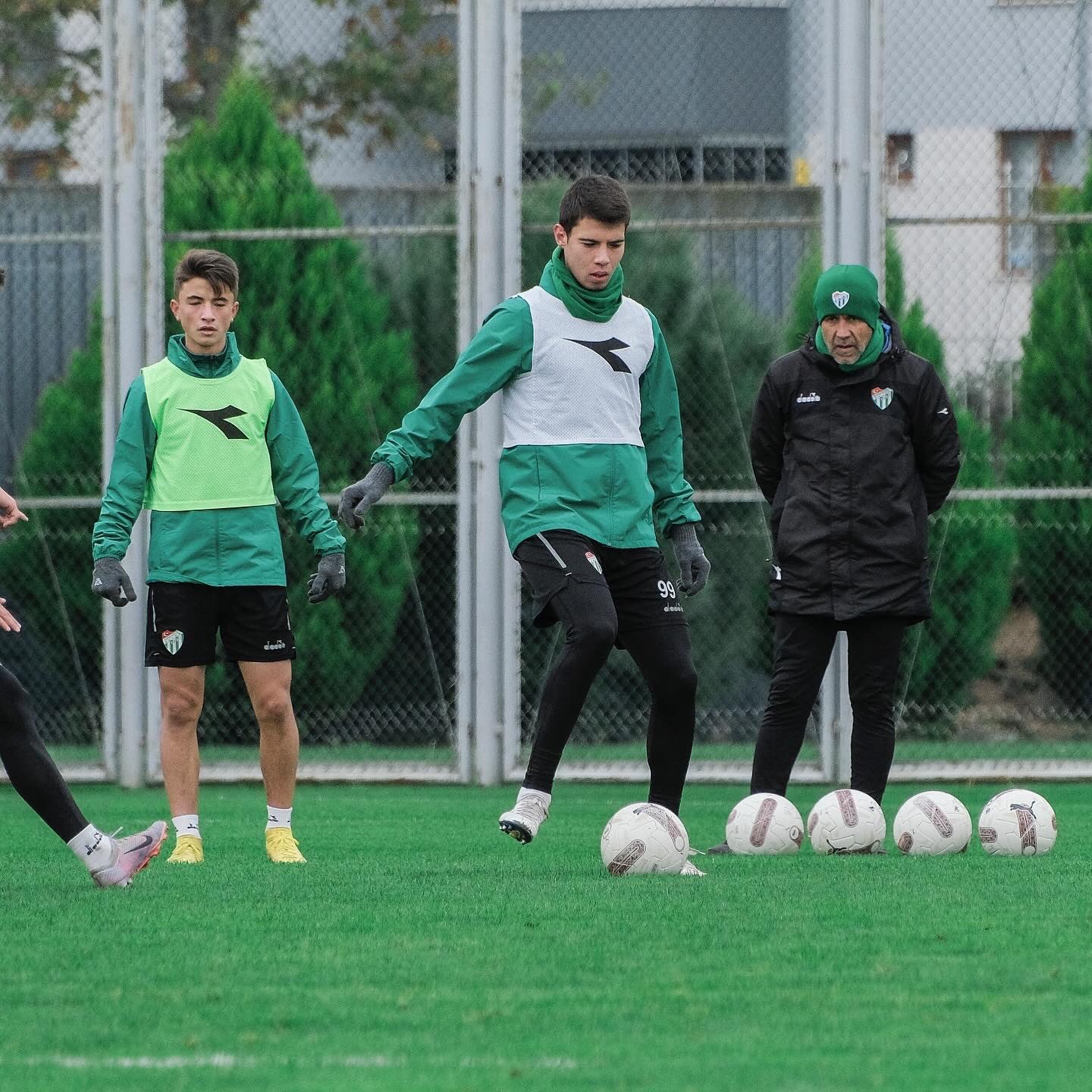 Bursaspor’da Esenler Erokspor maçı hazırlıkları başladı