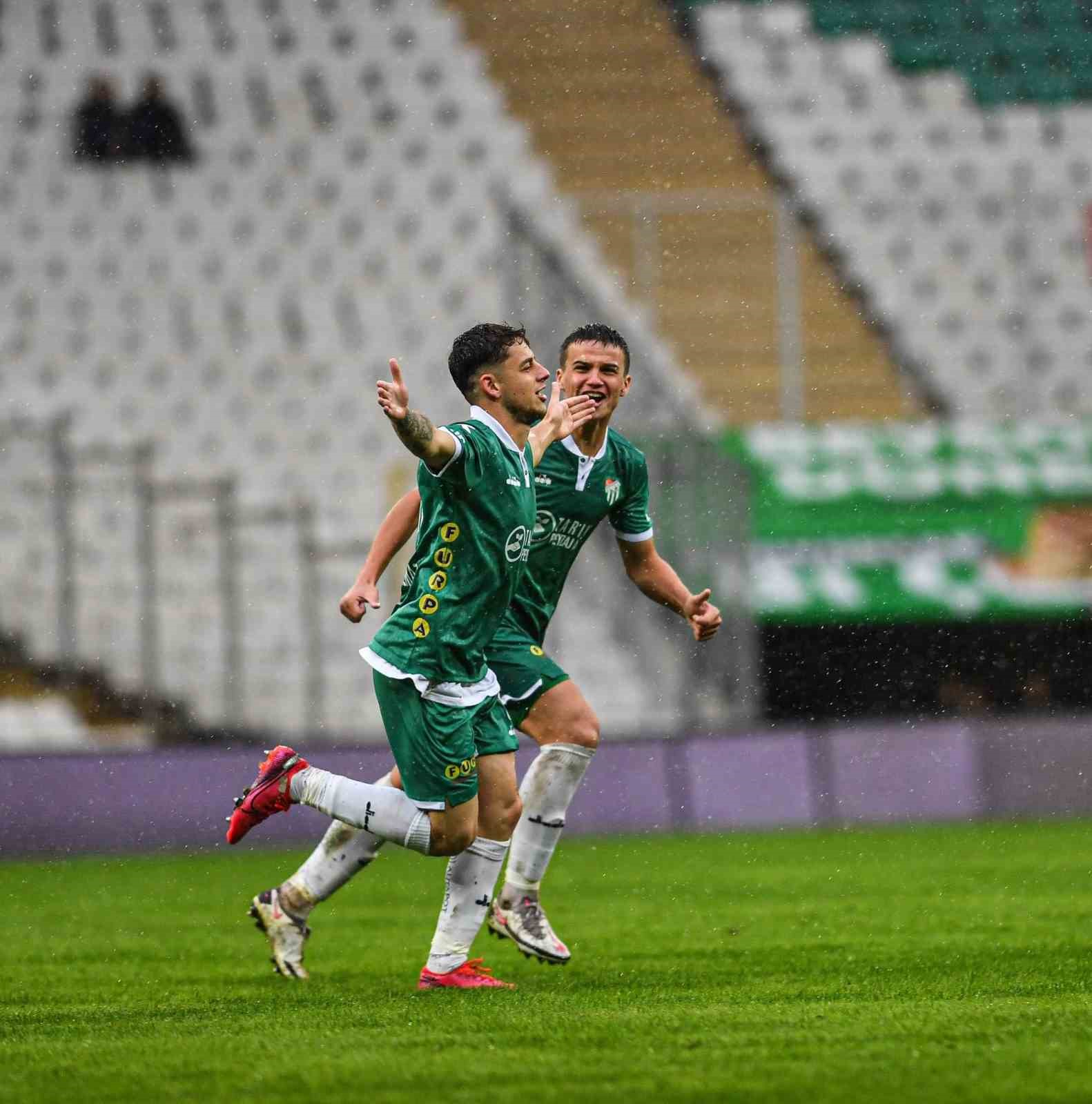 TFF 2. Lig: Bursaspor: 3 - Zonguldak Kömürspor: 3