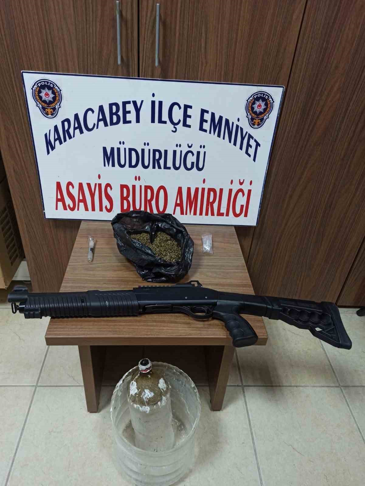 Karacabey’de uyuşturucu operasyonu: 28 gözaltı