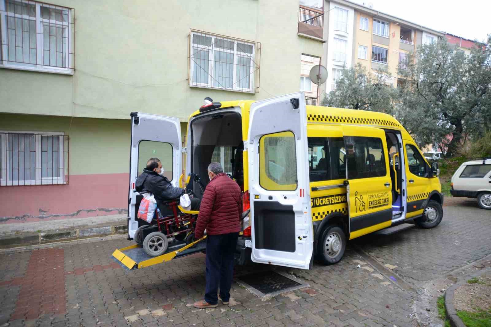 Gemlik’te engeller ortadan kalkıyor