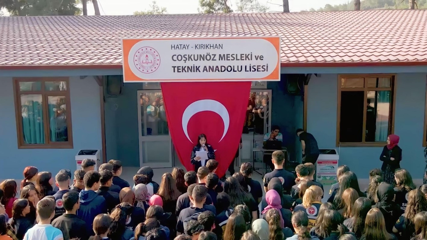 Coşkunöz Eğitim Vakfı’nın Hatay Kırıkhan’daki eğitim kompleksinde eğitim devam ediyor