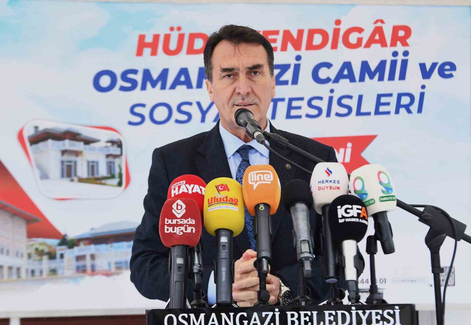 Hüdavendigâr Osmangazi Camii dualarla ibadete açıldı