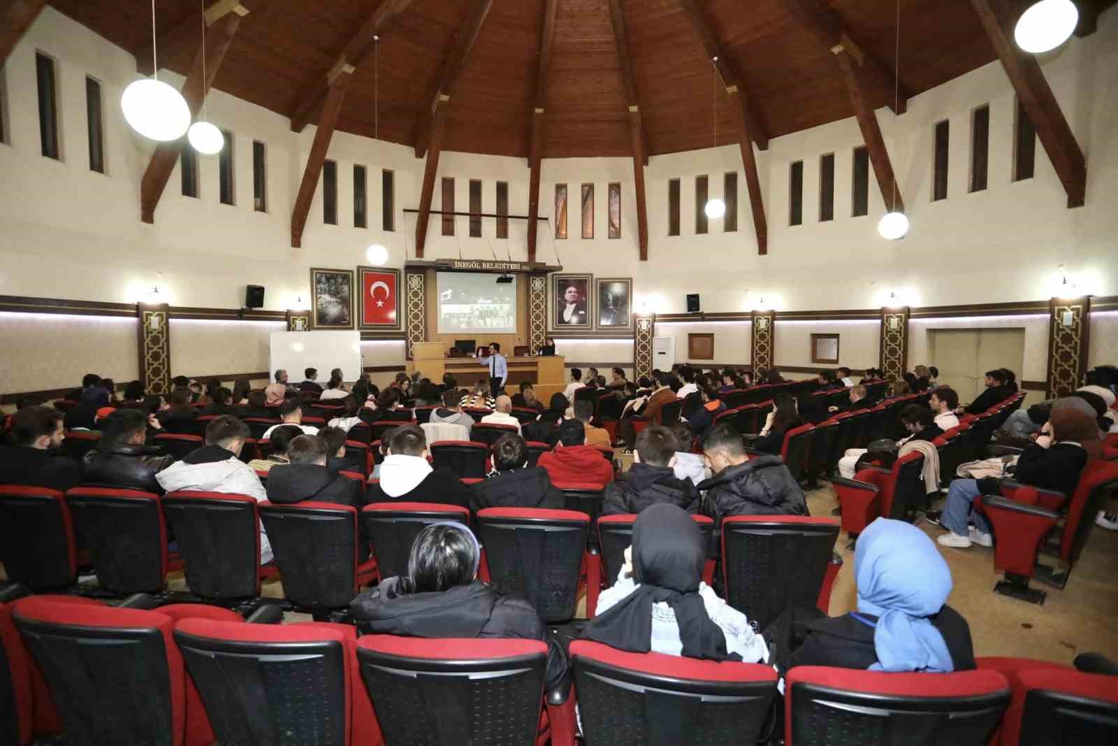 Sosyal girişimcilik eğitimine yoğun ilgi