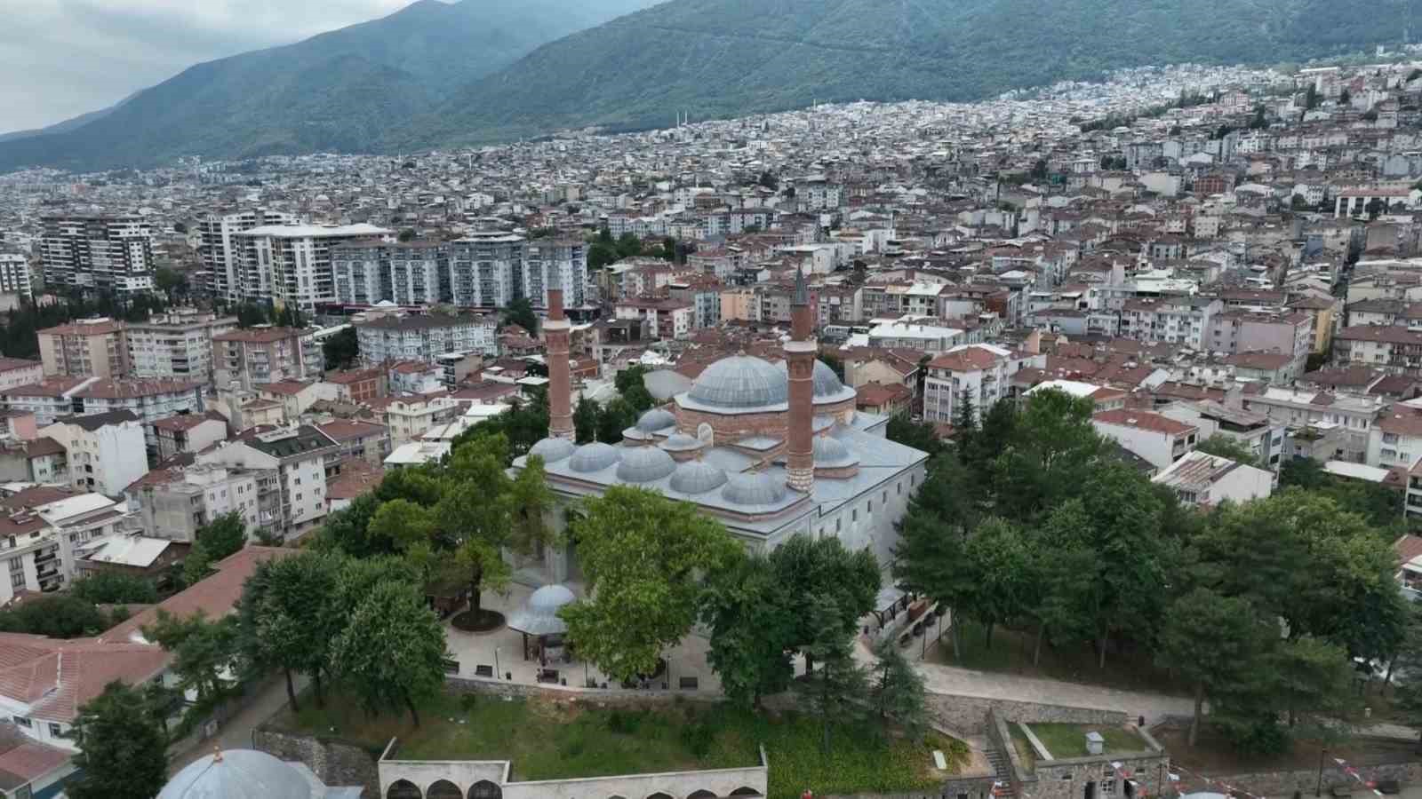 Türkiye’nin her yerinden bu imamı dinlemeye geliyorlar