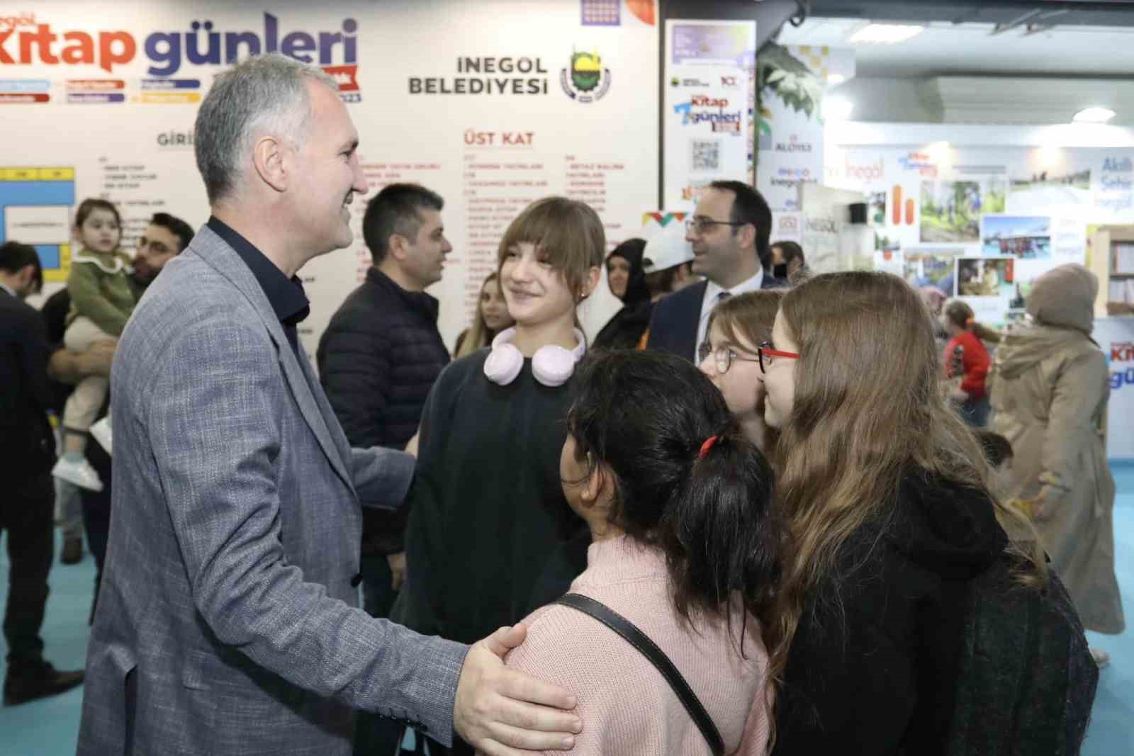 İnegöl Kitap Günleri 150 bin kişiyi ağırladı