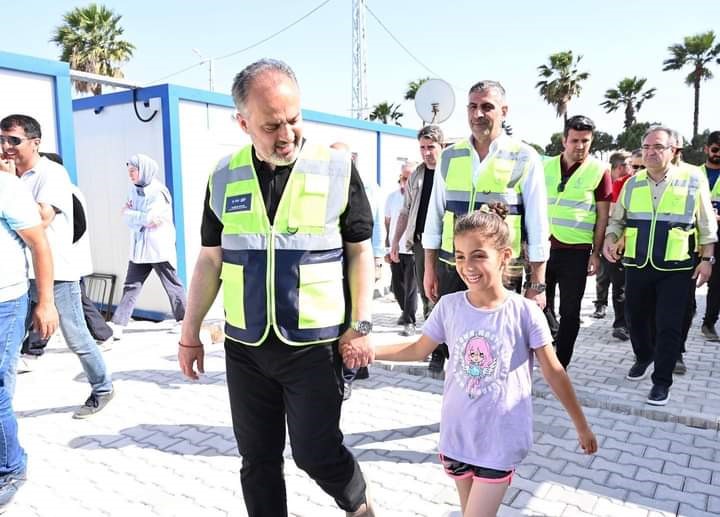 Alinur Başkanı unutmayan Melek: “Seni çok özledim Bursa’ya gelmek istiyorum”