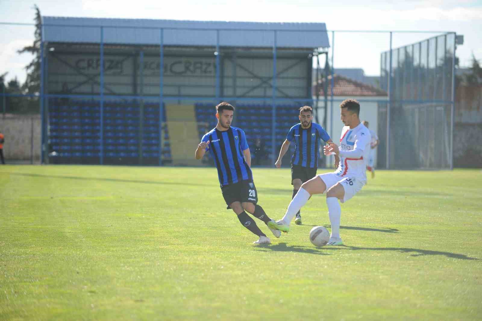 TFF 2. Lig: Karacabey Belediyespor: 1 - Beyoğlu Yeni Çarşı: 1