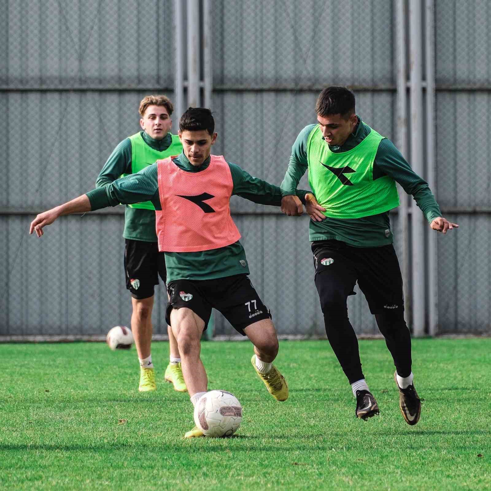 Bursaspor’da Diyarbekirspor maçı hazırlıkları başladı