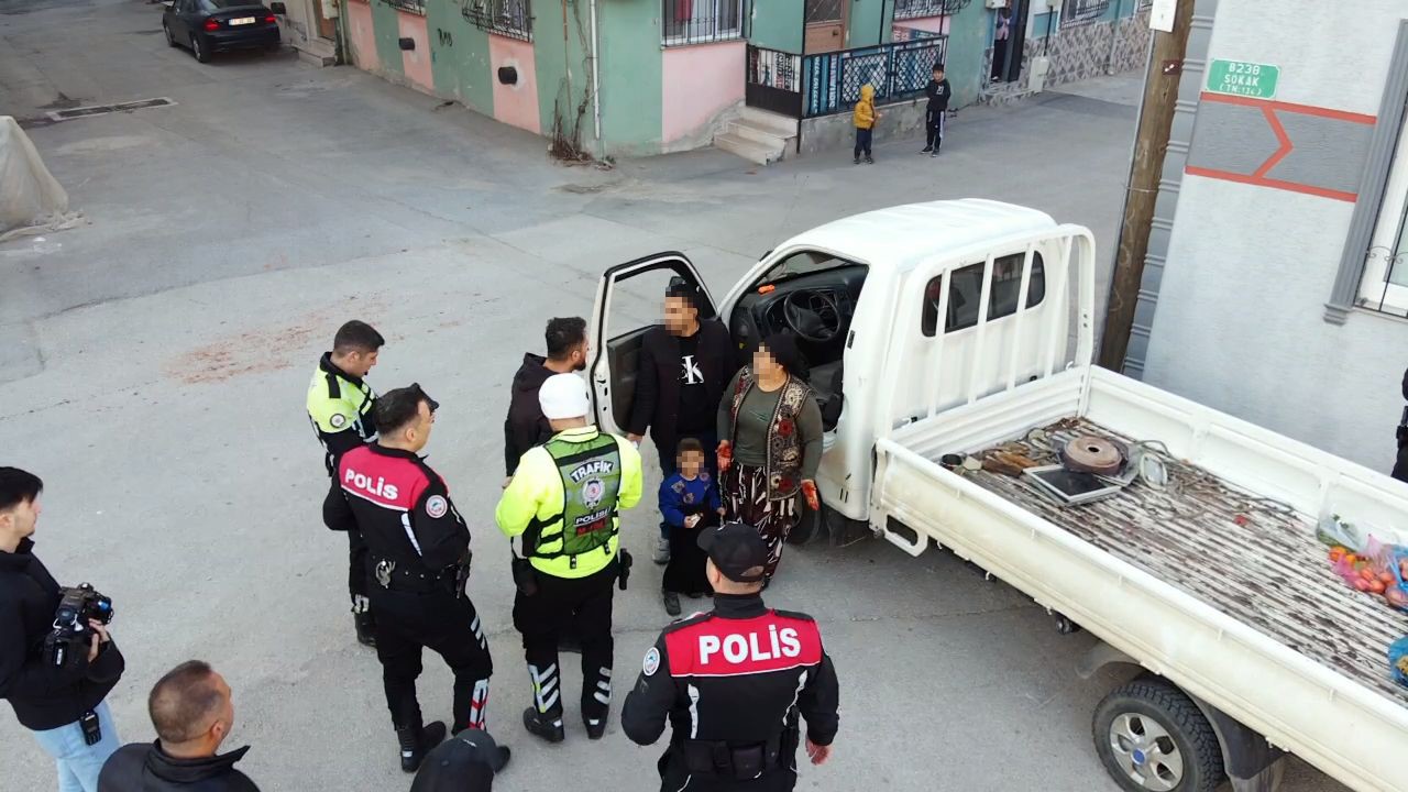 Pazara ehliyetsiz çıktı, ekiplerden kaçamadı