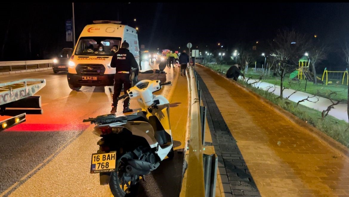 Şiddetli rüzgarın etkisiyle savrulan motosikletli hayatını kaybetti