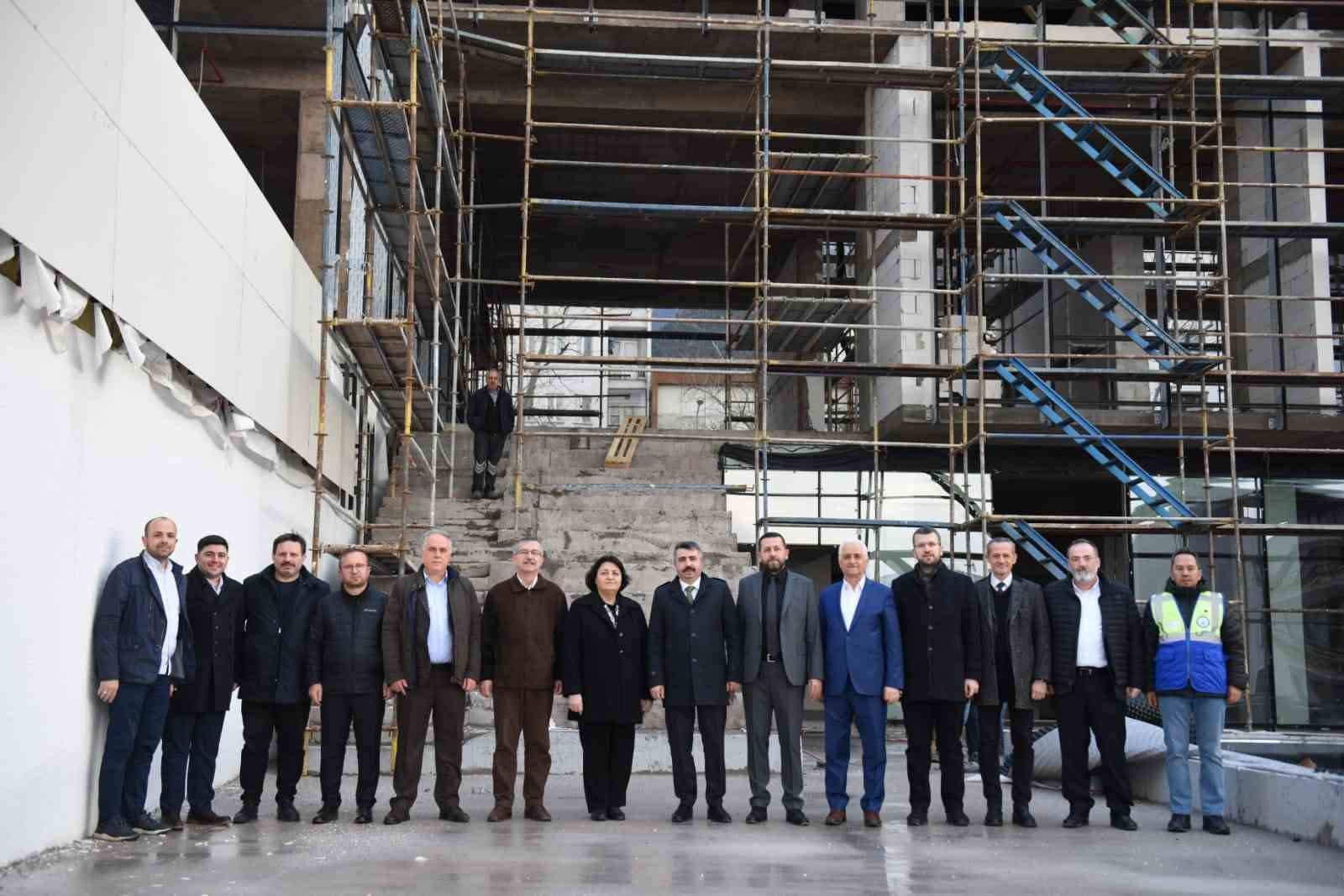 Yıldırım’da Sadık Ahmet’e vefa