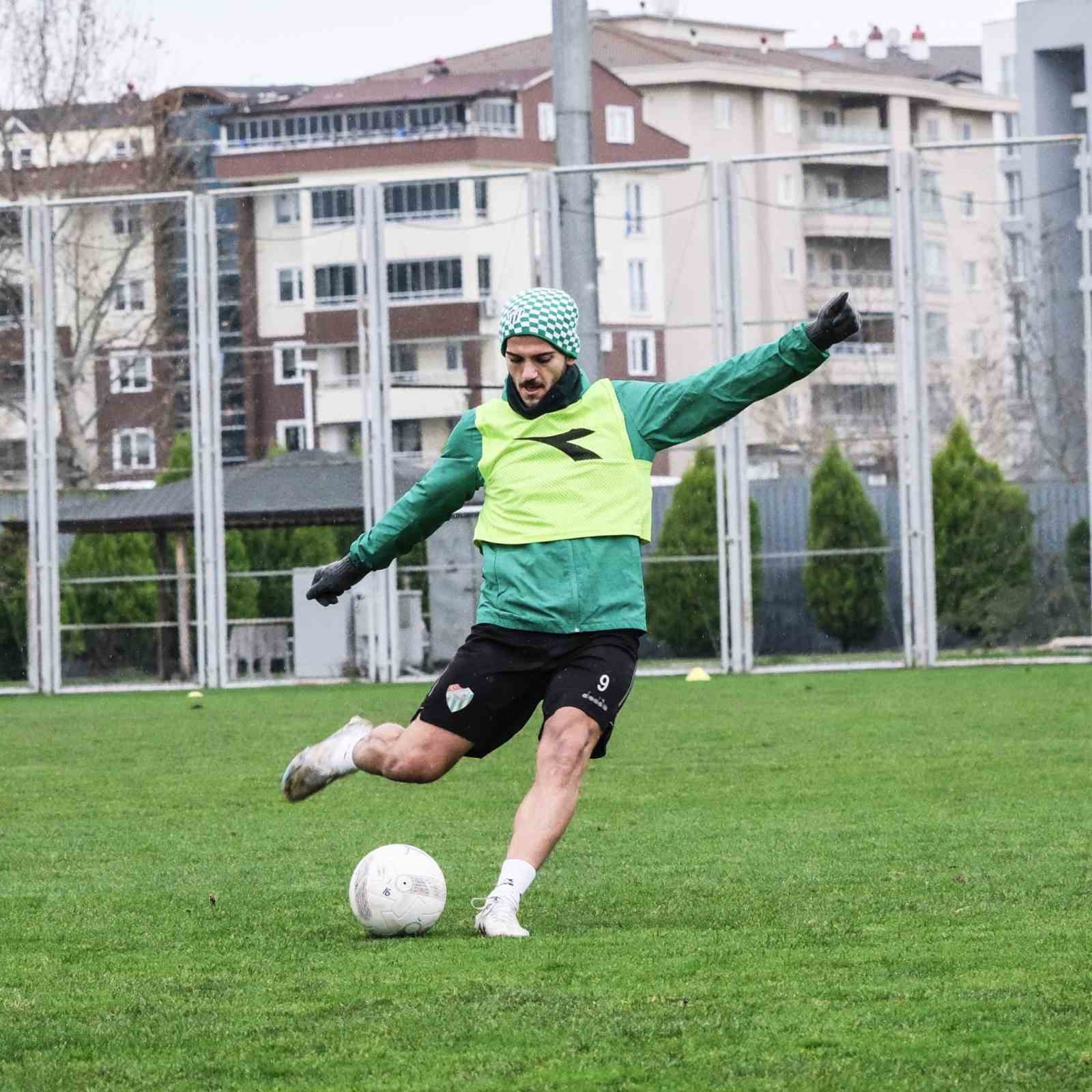 Bursaspor’da sınırlandırılmış alan oyunları çalışması yapıldı