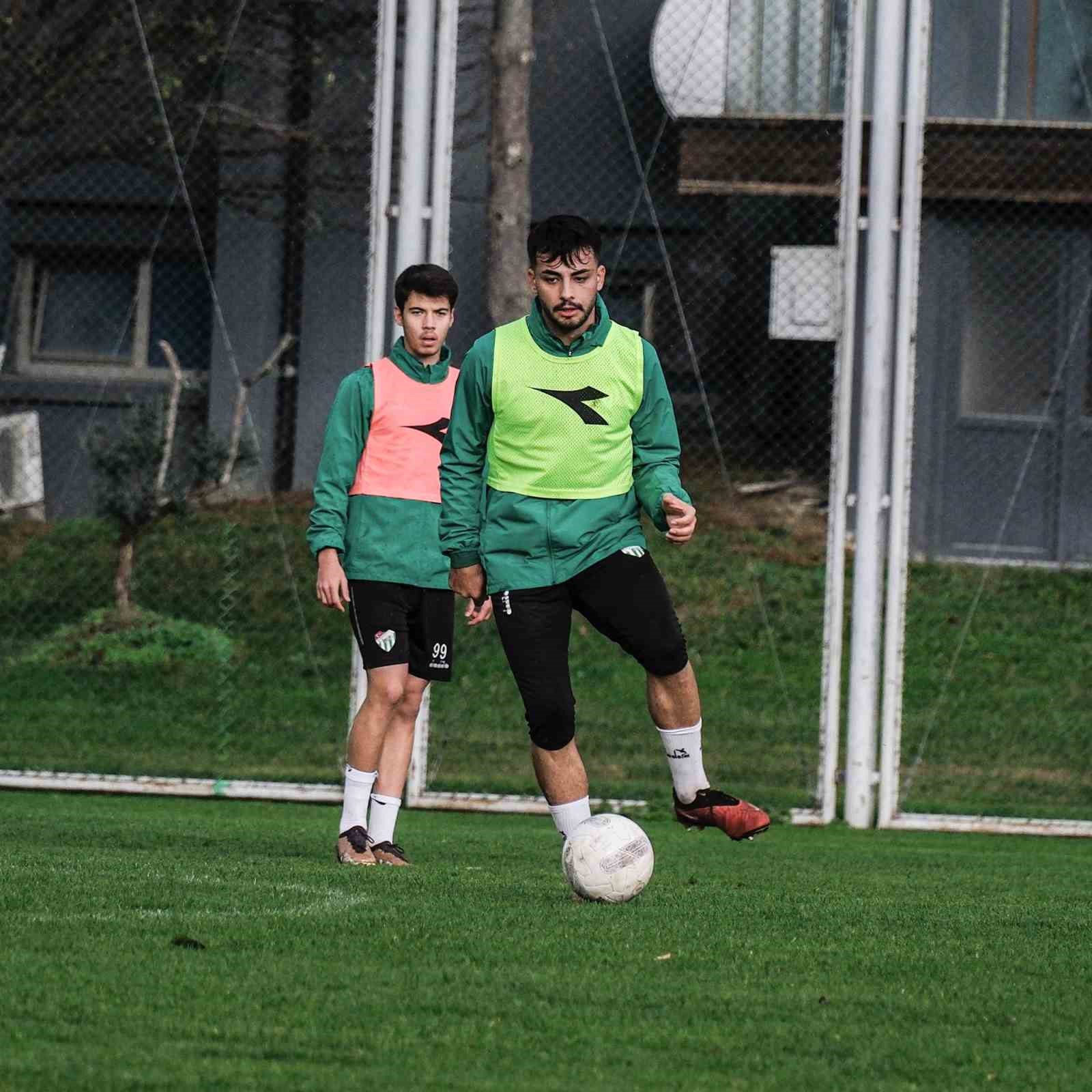 Bursaspor’da Yeni Mersin İdman Yurdu maçı hazırlıkları başladı