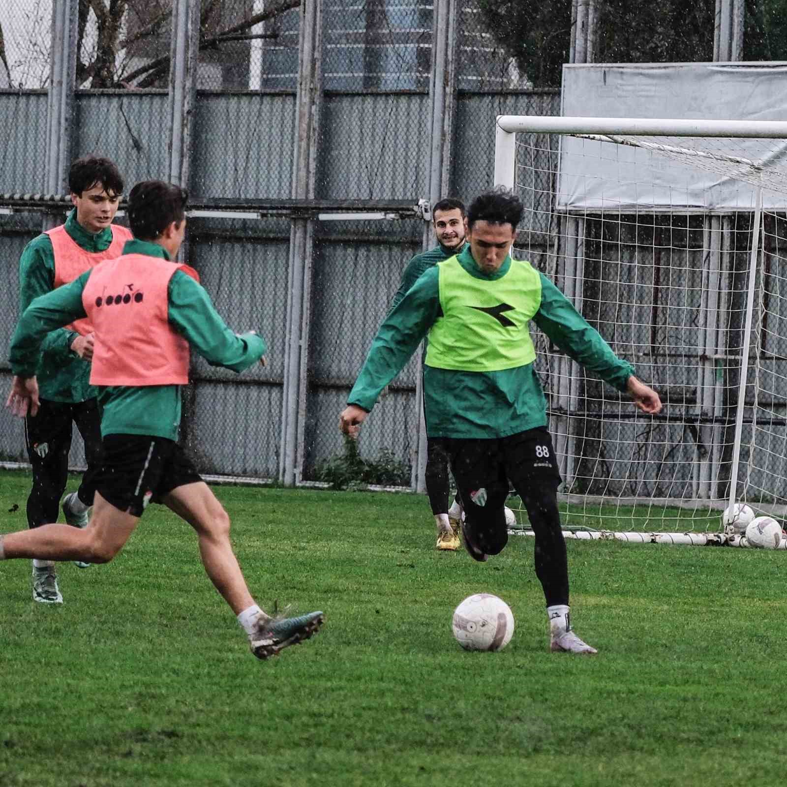 Bursaspor’da Yeni Mersin İdman Yurdu maçı hazırlıkları başladı