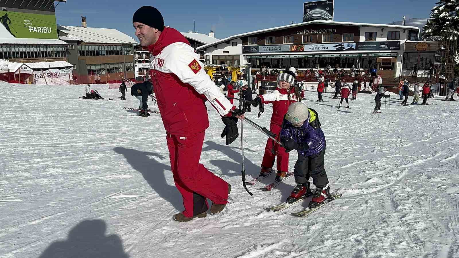 (Özel) Akın akın Uludağ’a geliyorlar...