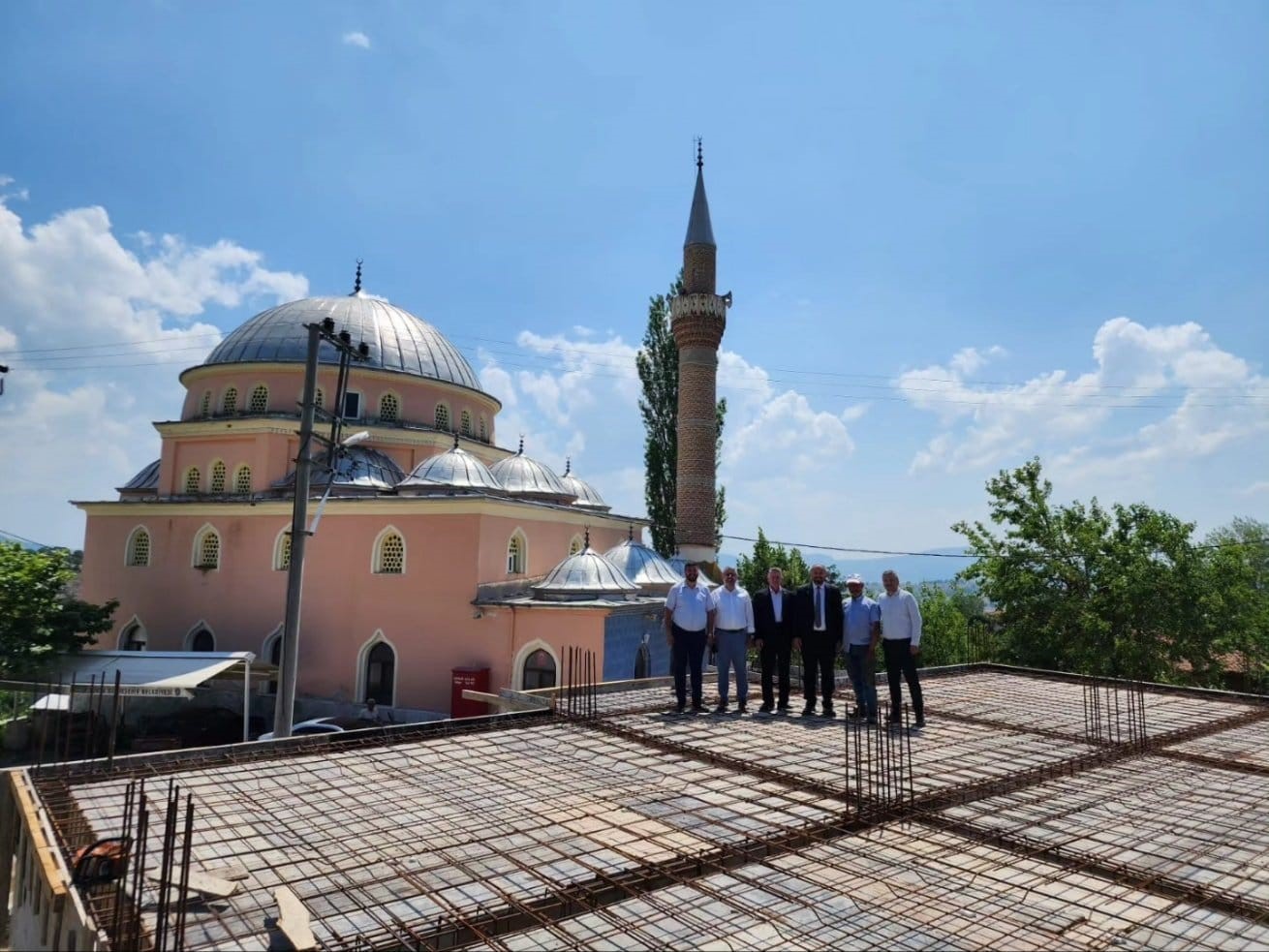 Orhaneli’de köy konakları tamamlanıyor