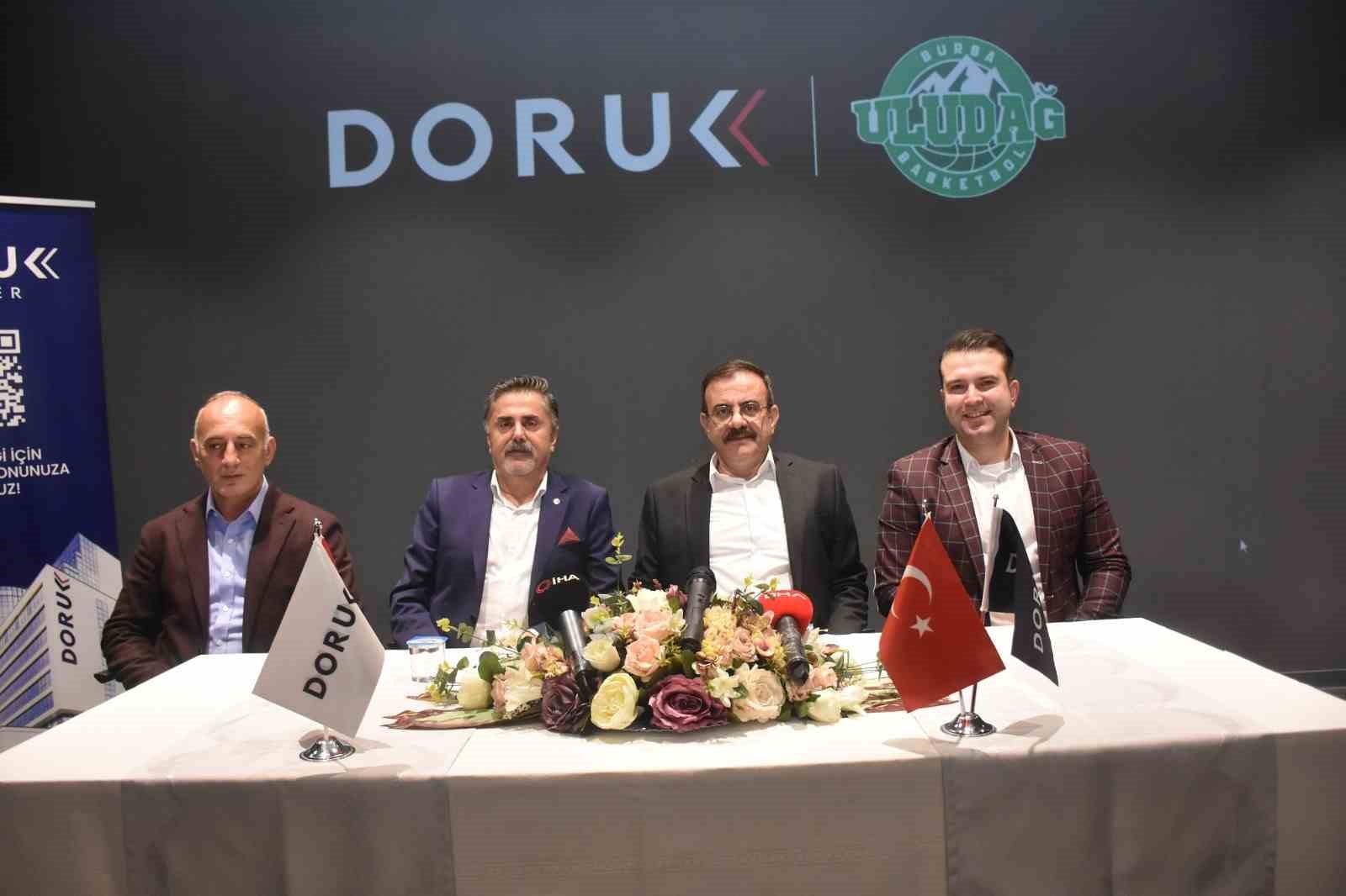 Uludağ Kadın Basketbol Takımı’nın sağlık sponsoru Doruk Hastaneleri oldu