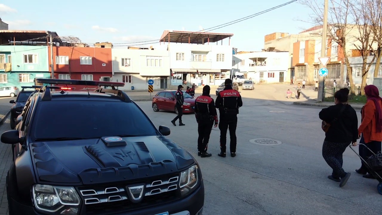 Bursa polisi kuş uçurtmuyor