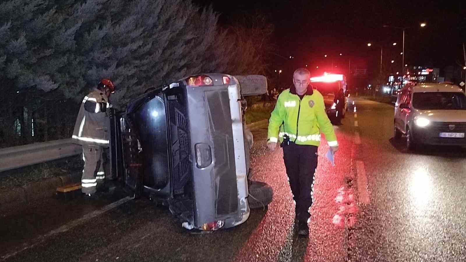 Kamyonet tıra çarpıp karşı şeride geçti: 1 yaralı