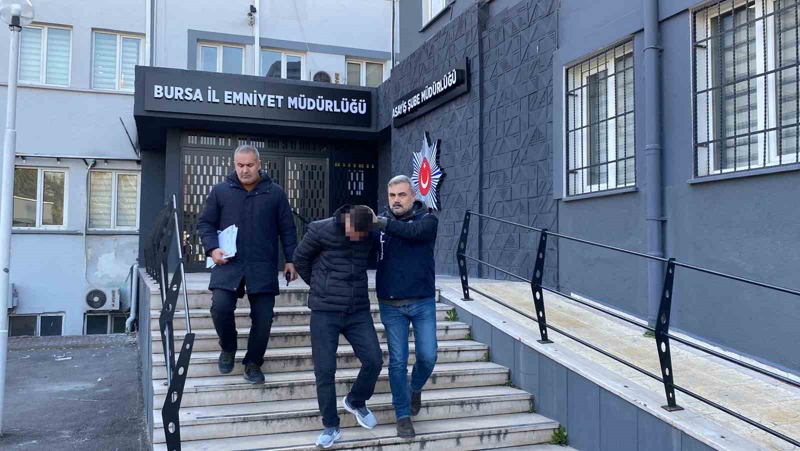 Patronun oğlu çalışanını bıçaklayarak öldürdü