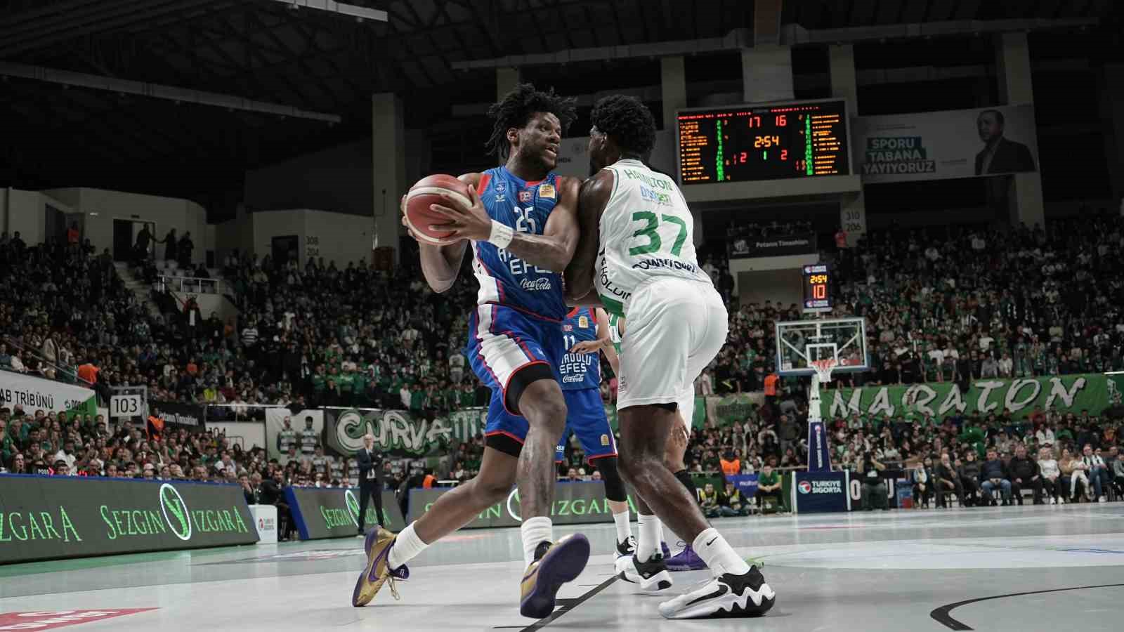 Türkiye Sigorta Basketbol Süper Ligi: Bursaspor: 73 - A. Efes: 83