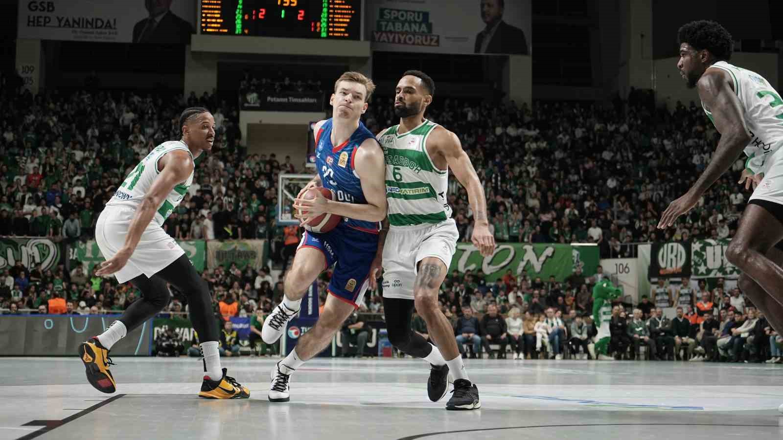 Türkiye Sigorta Basketbol Süper Ligi: Bursaspor: 73 - A. Efes: 83